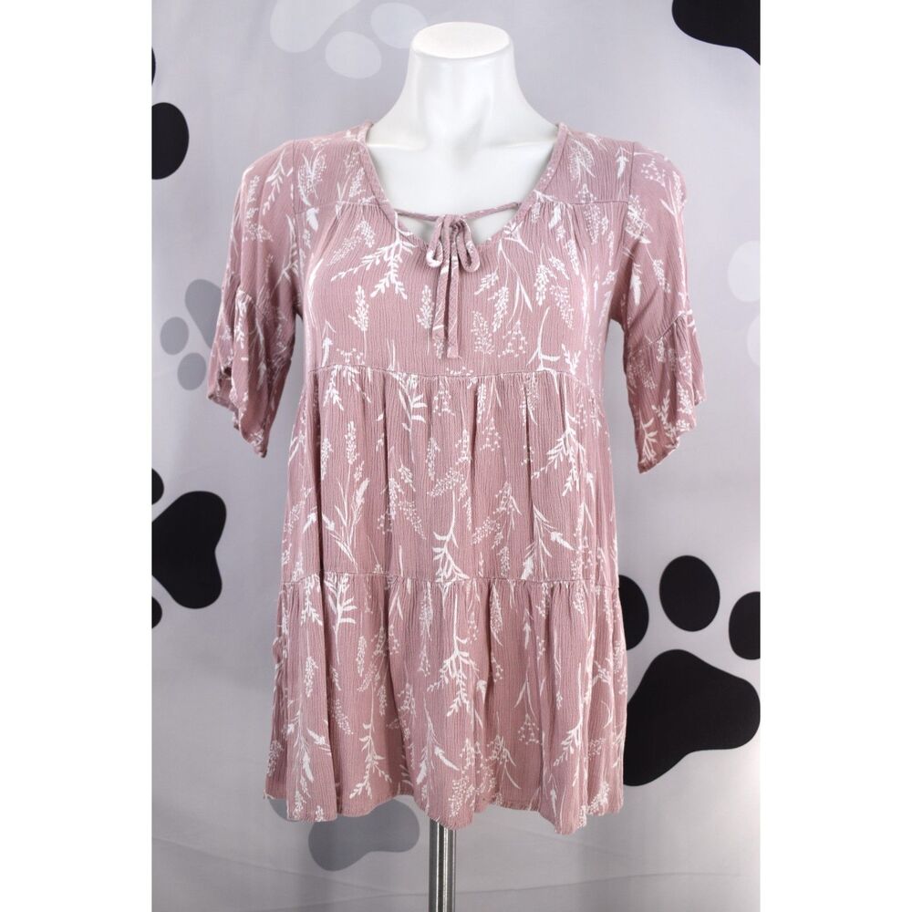 Daytrip Buckle Floral Boho Peasant Blouse Short Sleeves Pink White Size Medium